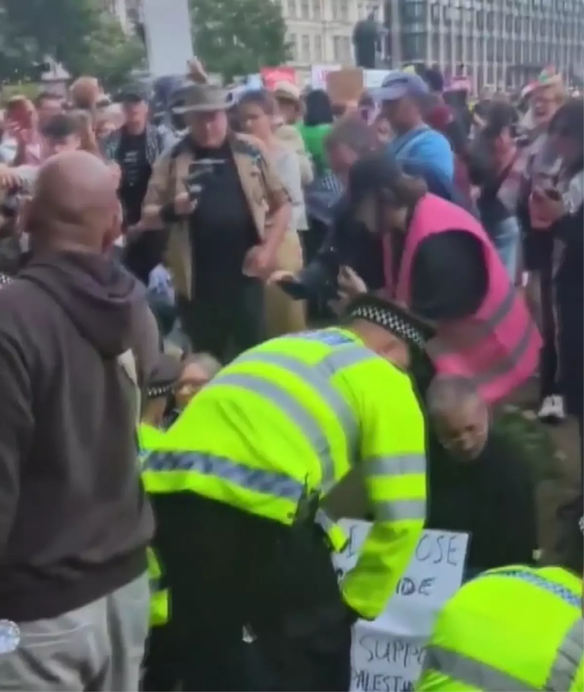 Londra’da Filistin’e Destek Gösterisi