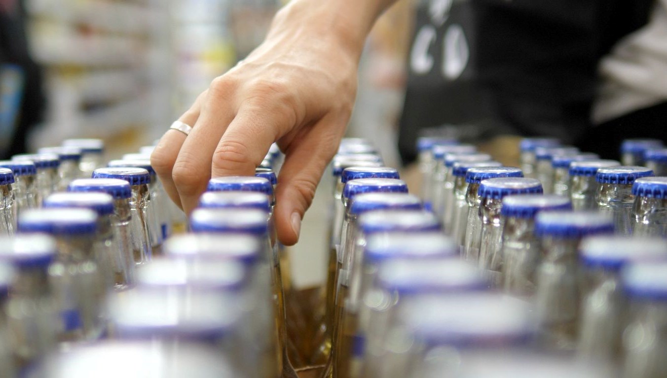 Varşova’da gece alkol satışına yasak: Pilot uygulama başlıyor