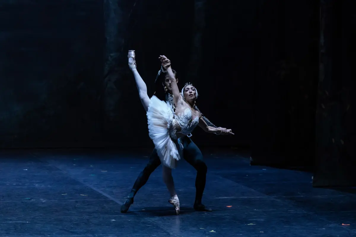 İstanbul Devlet Opera ve Balesi’nden Kuğu Gölü Balesi’nin Prömiyeri