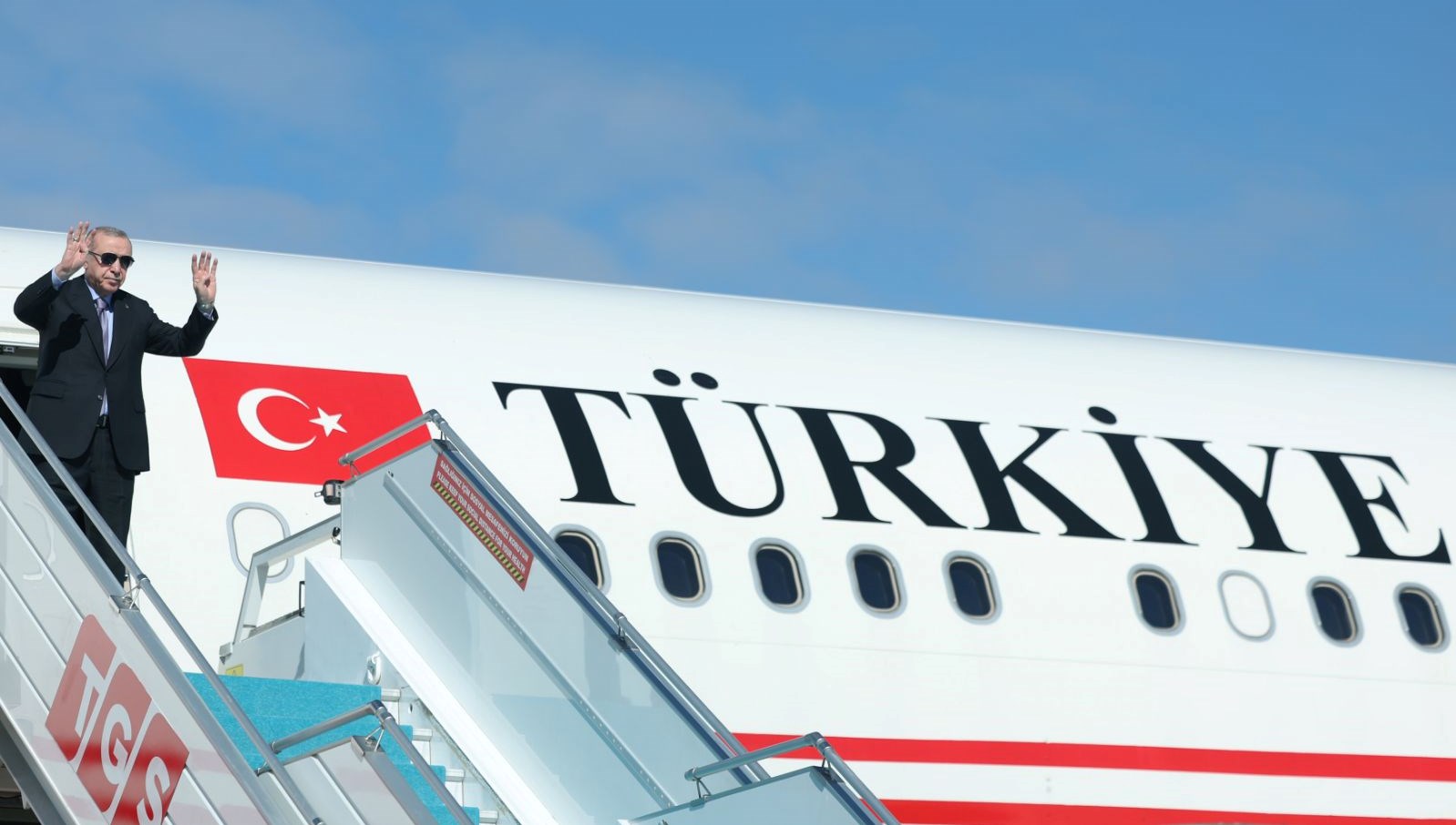 misirda gazze zirvesi cumhurbaskani erdoganin ucagi pisti pas gecti sonra indi OgmpFFEs.jpg