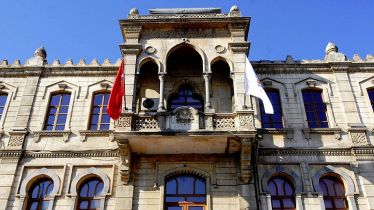 AKP’li belediye 1.5 yılda 553 bin metrekare arsa sattı