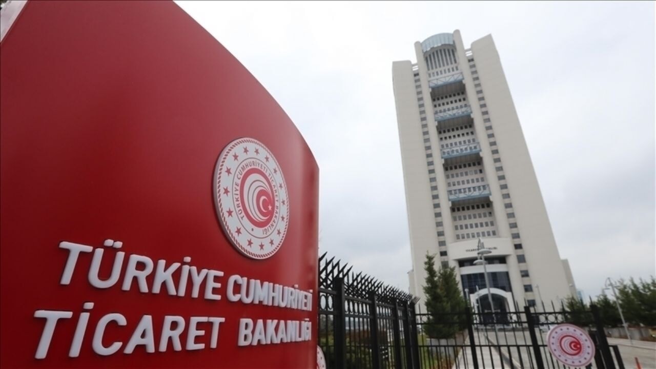 Bakanlık satışını yasakladı: İşte raflardan toplatılan çocuk kıyafeti