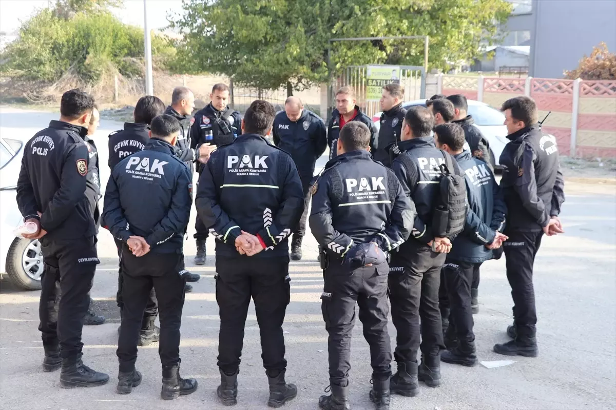 Elazığ’da Kayıp Otizmli Çocuk İçin Arama Çalışmaları Devam Ediyor