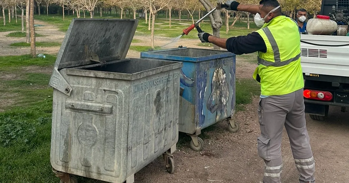 İzmir’de karasinekle yoğun mücadele