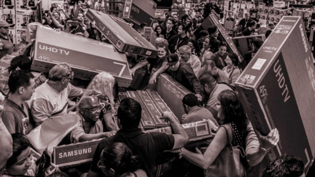 Kapitalizme karşı yeni eylem furyası: Kızıl Cuma