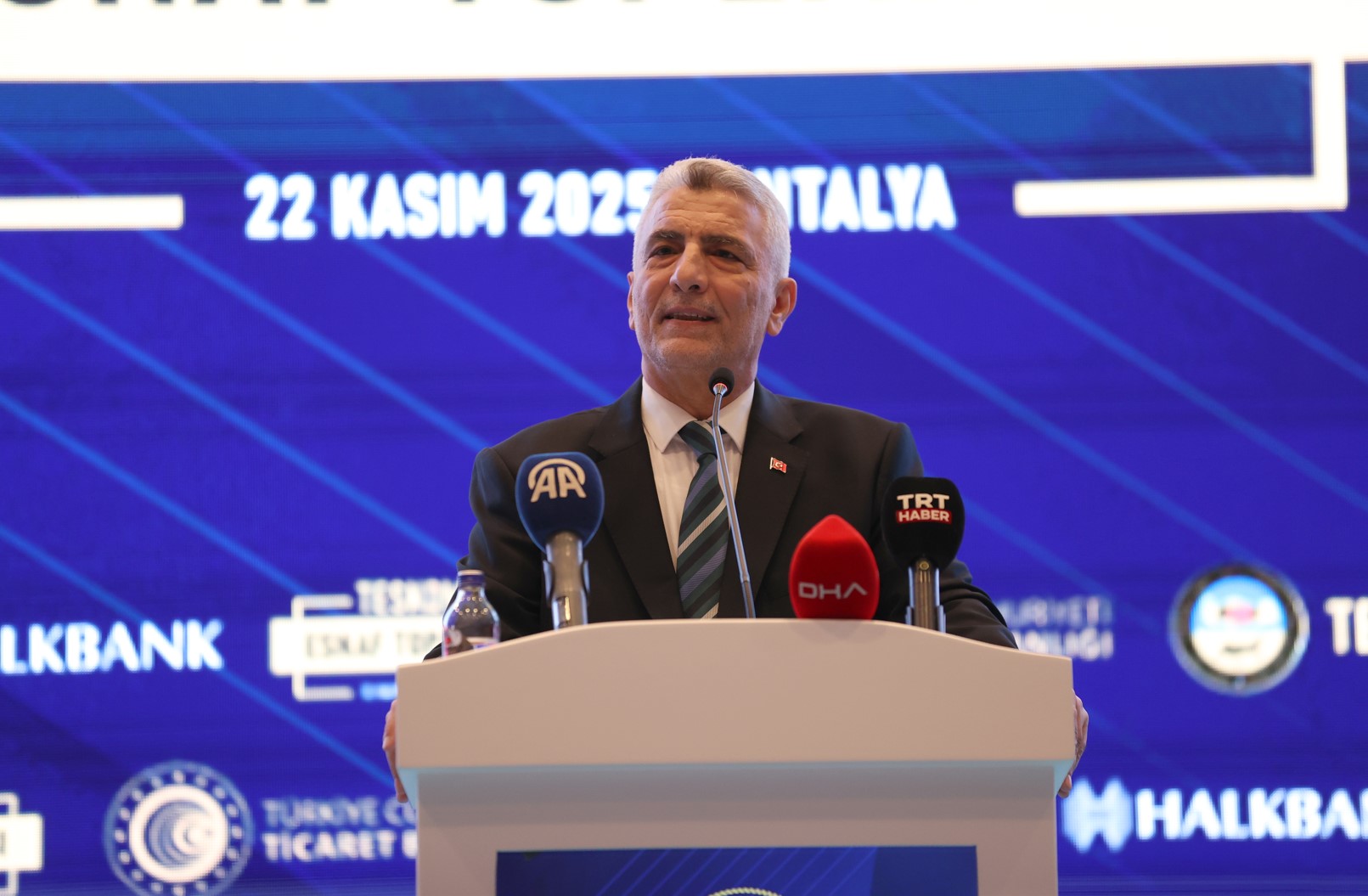 Ticaret Bakanı Ömer Bolat: “Esnaf kredilerinde 148 milyar liraya ulaştık”