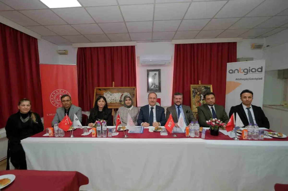 ANTGİAD’ın Meslek Edindirme Kursu Tamamlandı