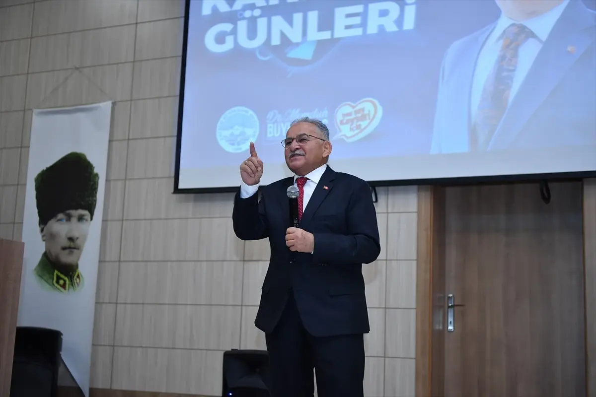 Büyükkılıç, Öğrencilerle Kariyer Günleri’nde Buluştu
