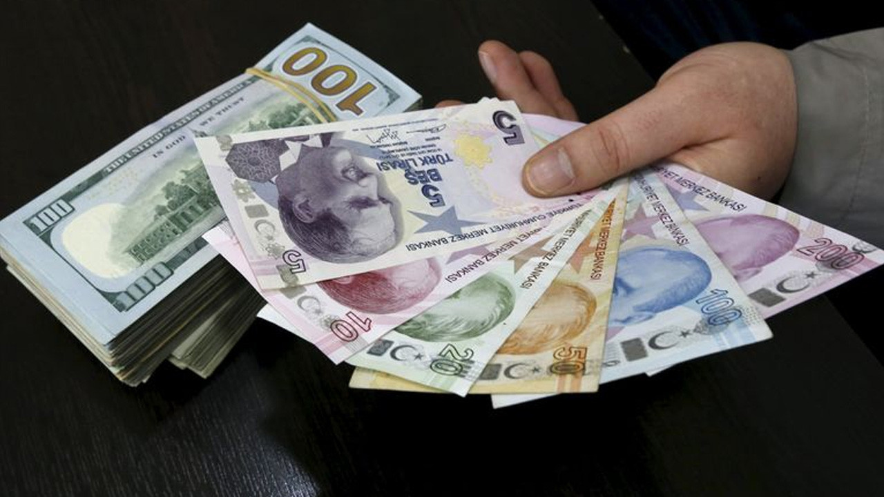 Türk lirası dolar karşısında son sıraya demir attı