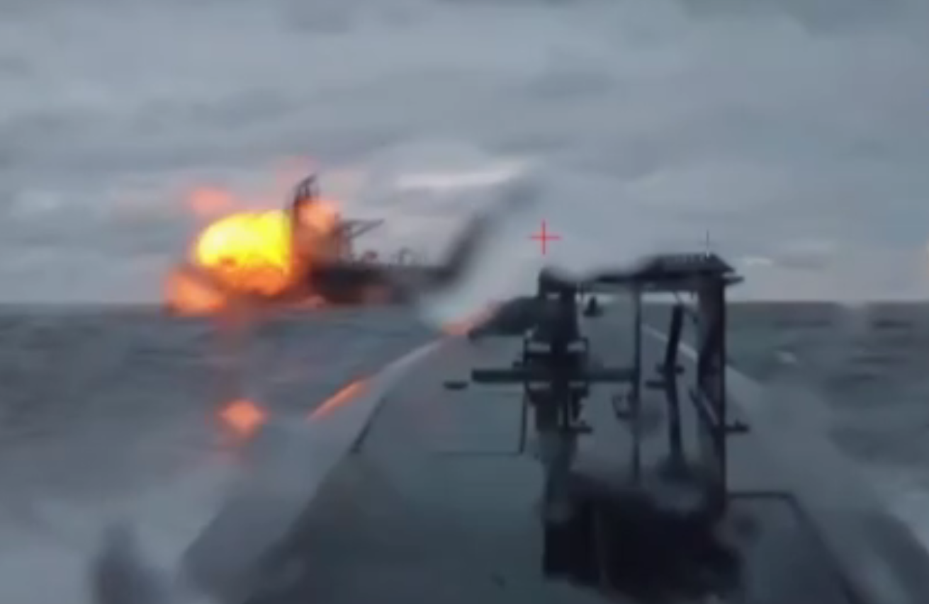 Ukrayna’dan Rusya’ya ait petrol tankerine saldırı