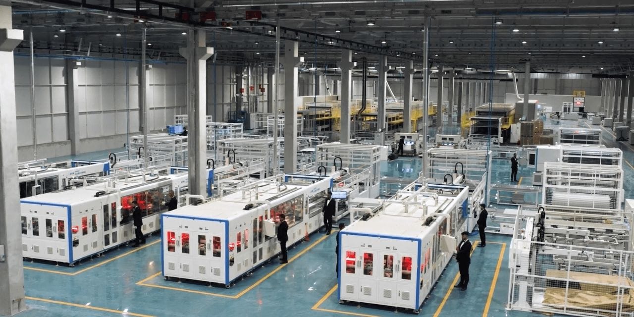 Yangından sonra üretim durmuştu: Enerji devi şalteri yeniden kaldırdı