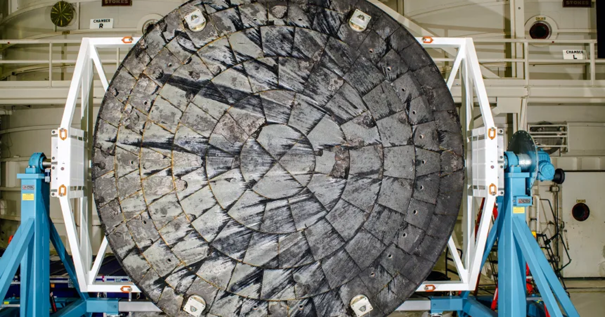 NASA’dan Ay görevinde büyük risk. "Isı kalkanı eriyebilir"