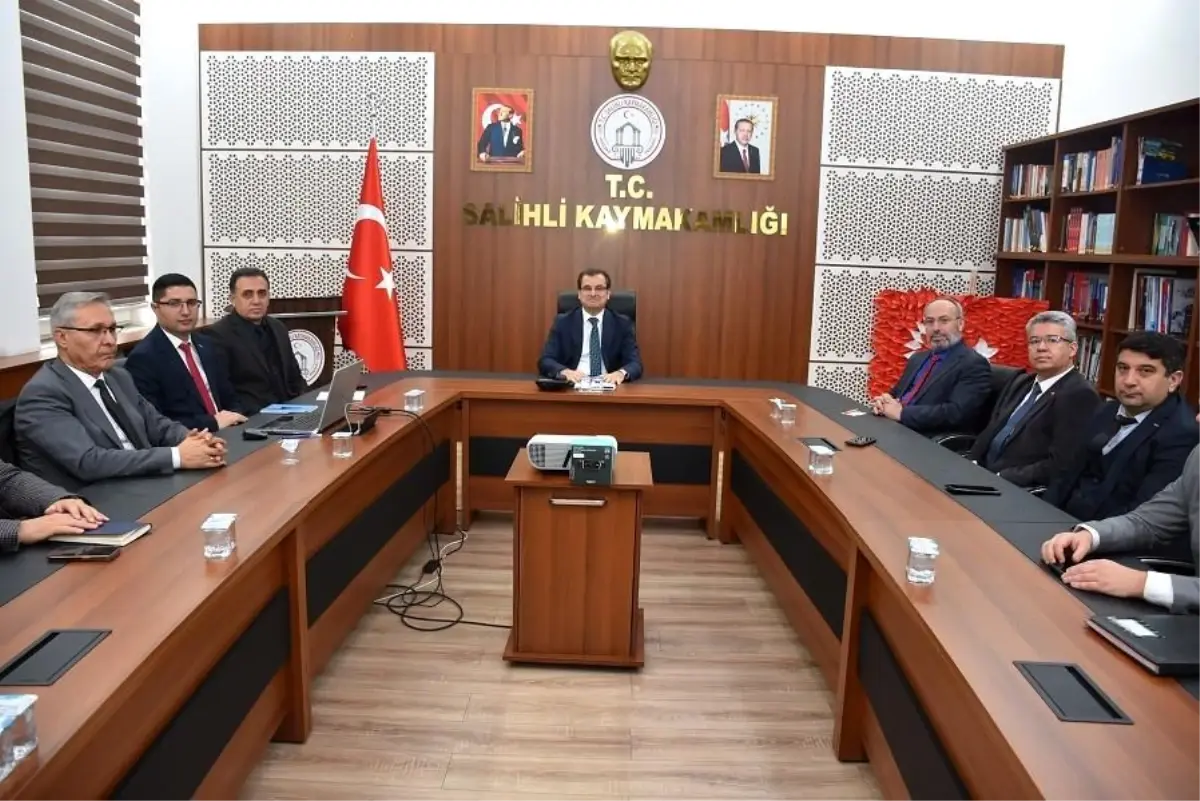 Salihli’de Yatırım İzleme Toplantısı