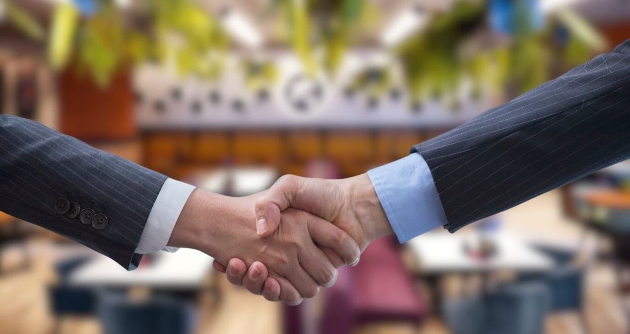 Tavuk Dünyası ve Dürümle’nin yüzde 44’ü satıldı