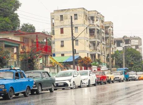 WSJ: Küba’ya yeni bir lider aranıyor!