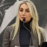 dilek-imamoglundan-cok-konusulacak-aciklamalar-siyasete-nasil-bakiyor-zEVjQHdF