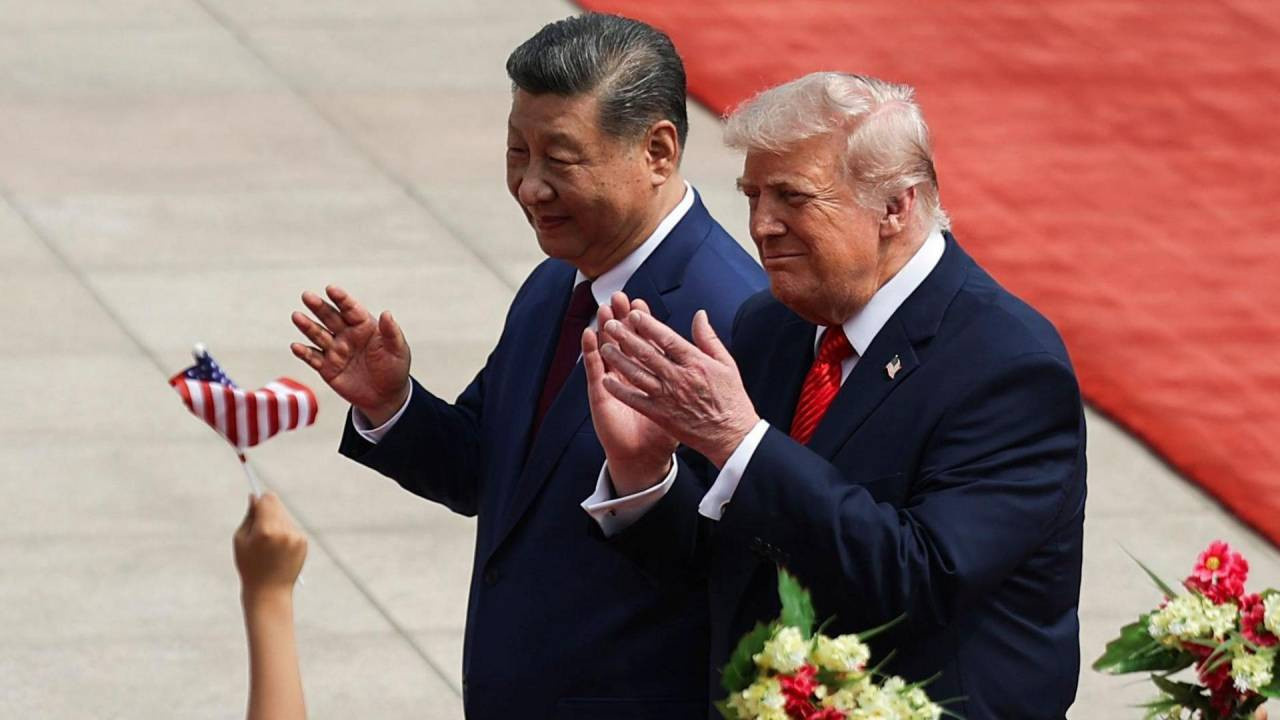 dunyanin-kilitlendigi-gorusme-sonrasi-trumptan-surpriz-hamle-si-cinpingi-beyaz-saraya-davet-etti-1x7v3qun