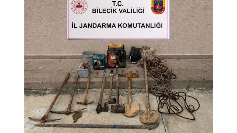 jandarmadan-defineci-operasyonu-5-sahis-sucustu-yakalandi-ypYVlEaY